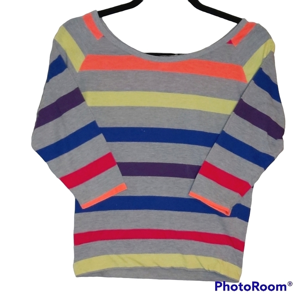 Made 4 me 2 look amazing Long Sleeve Rainbow top size S